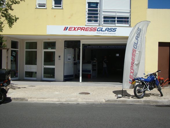 Bank depth Th ExpressGlass Grândola - endereço, 🛒 comentários de clientes, horário de  funcionamento e número de telefone - Lojas em Setúbal - Nicelocal.pt